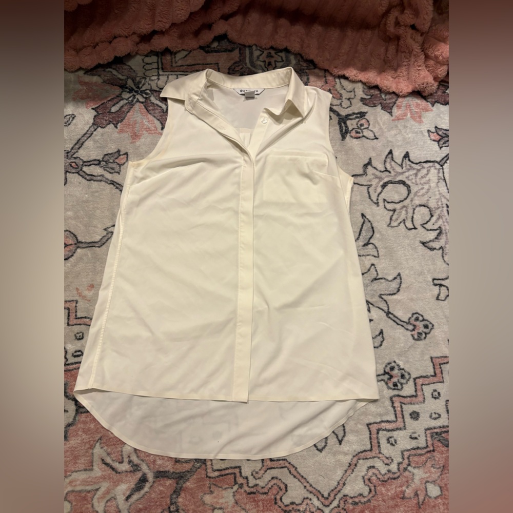 Athleta Sleeveless Ivory Button Down Blouse, size XS